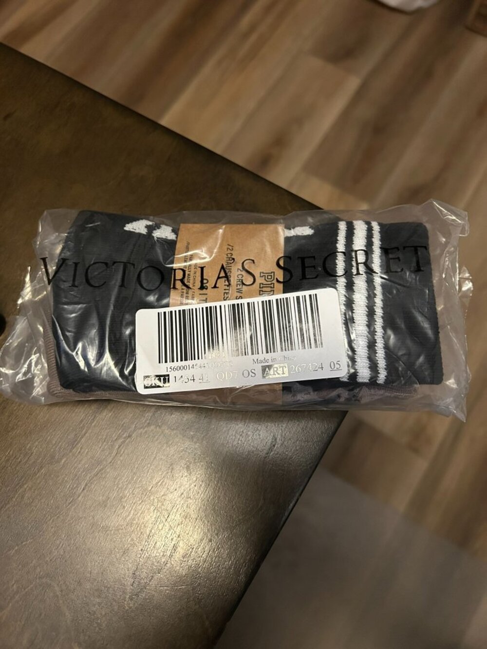 Victoria’s Secret PINK 2-Pack Logo Crew Socks (OS) NWT